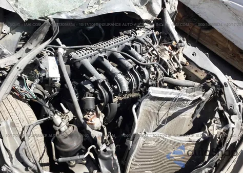 2013 Honda Insight из США, поврежденный, VIN JHMZE2H33DS006628